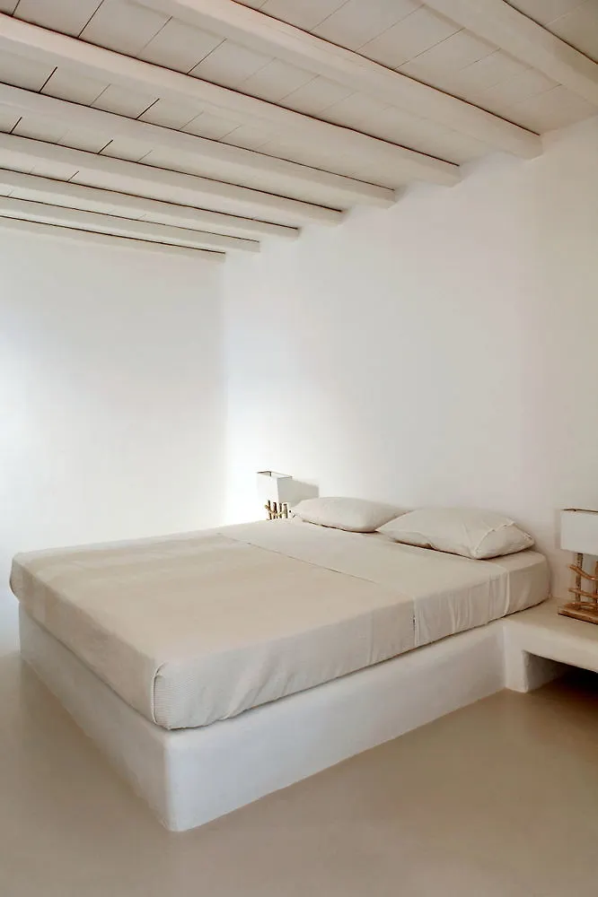 Elia White Residence