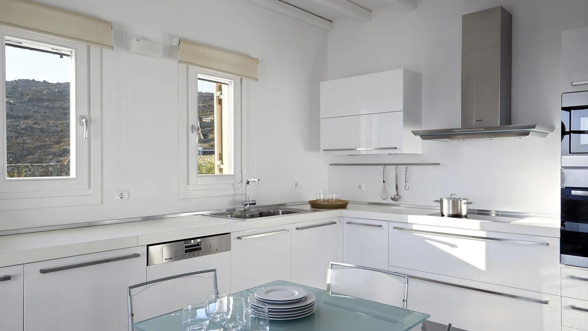 Elia White Residence Βίλα